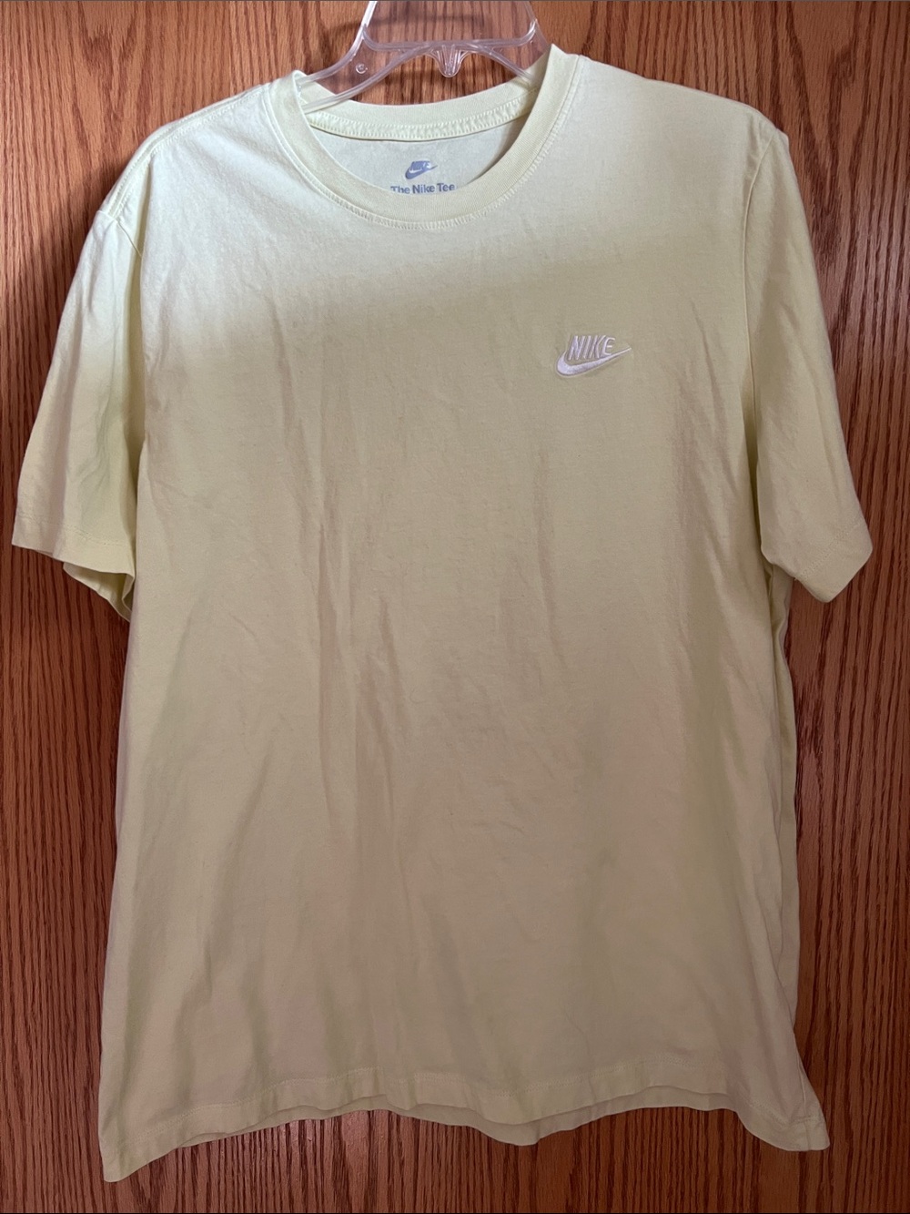 Nike Men’s Short-Sleeve Crew Tee in Light Yellow